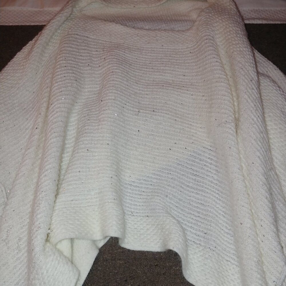 Maurices Poncho sweater with fringe size ONE SIZE